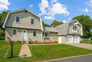 19 Keller Ave, Swansea, MA 02777