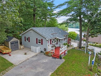 98 First Rd, Chepachet, RI 02814