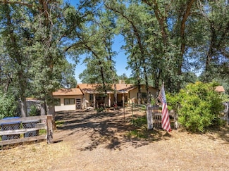 19715 Reed Rd, Cottonwood, CA 96022