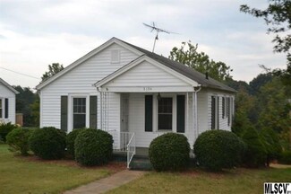 3194 Anderson St, Claremont, NC 28610