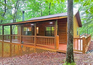 31 Eagle Feather Dr, Blue Ridge, GA 30513