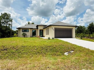 803 E 16th St, Lehigh Acres, FL 33972