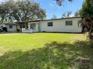 611 Orangewood Dr, Dunedin, FL 34698