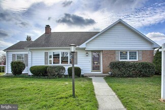 442 Cedar Ave, Hershey, PA 17033