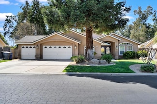 122 East Loop, Madera, CA 93637