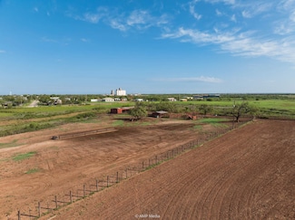 8975 County Road 103, Hamlin, TX 79520