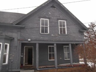 14 Cooks Mills Rd, Casco, ME 04015