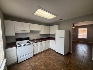 2255 N Veterans Blvd Unit 13, Eagle Pass, TX 78852