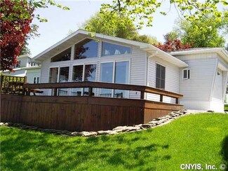 5060 Pine Ln, Cape Vincent, NY 13618