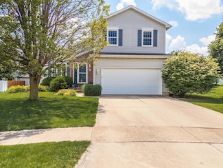 5 Tatiana Ct, Bloomington, IL 61704