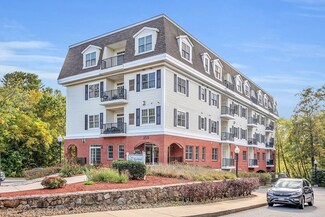 350 Greene St Unit 103, North Andover, MA 01845