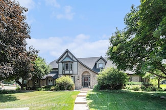 4701 Canyon Trail, Lansing, MI 48917