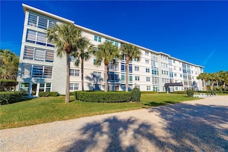 2333 Indian River Blvd Unit 108, Vero Beach, FL 32960