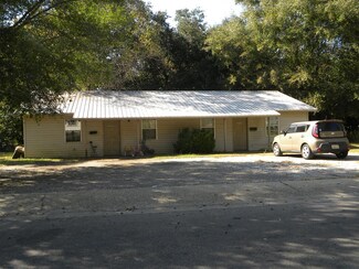 492 E Selma St, Dothan, AL 36301