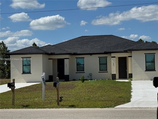 925-927 Chenault St Unit 1/2, Lehigh Acres, FL 33974