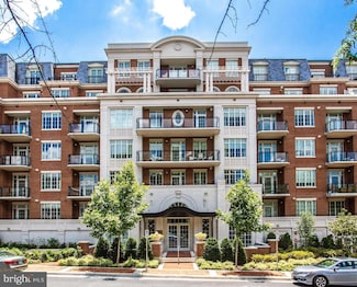 6900 Fleetwood Rd Unit 322, McLean, VA 22101