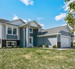 18872 Fillmore St NW, Elk River, MN 55330