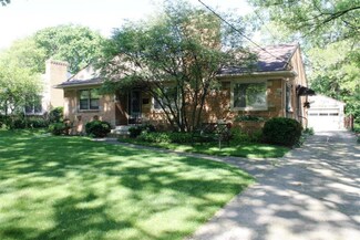 56 Holmdene Blvd NE, Grand Rapids, MI 49503