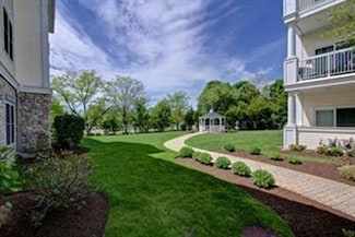 1104 Davenport Ave Unit 1104, Canton, MA 02021