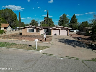 4401 Redwing Way, El Paso, TX 79922