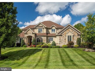 259 Cobblestone Ln, Bethlehem, PA 18020