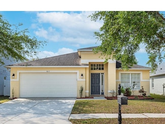 8213 Carriage Pointe Dr, Gibsonton, FL 33534