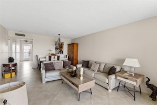 7690 NW 18th St Unit 408, Margate, FL 33063