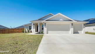 3885 Heartwood St, Panama City, FL 32404