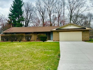34252 Hathaway St, Livonia, MI 48150