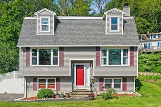 34 S Riverview St, Haverhill, MA 01835