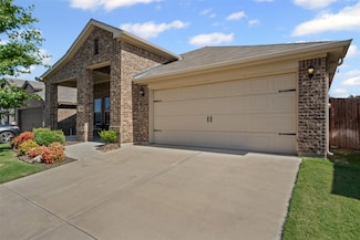 948 Deer Valley Dr, Weatherford, TX 76087
