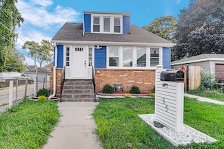 35 S 16th Ave, Maywood, IL 60153