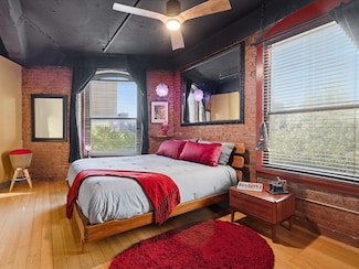 910 Houston St Unit 305, Fort Worth, TX 76102