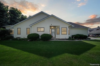 9452 Linda Dr, Davison, MI 48423