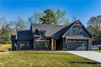 2309 Alpha Dr, Phenix City, AL 36867