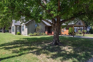 1006 NW 15th St, Lawton, OK 73507