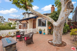 657 27th St, Manhattan Beach, CA 90266