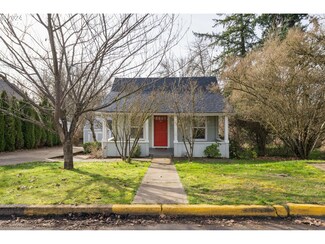 1500 E 3rd St, Newberg, OR 97132