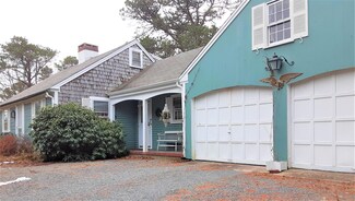 56 Brooks Rd, Harwich Port, MA 02646