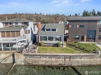 2404 Day Island Blvd W, University Place, WA 98466