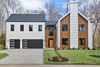 40 Sherburne Rd, Lexington, MA 02421