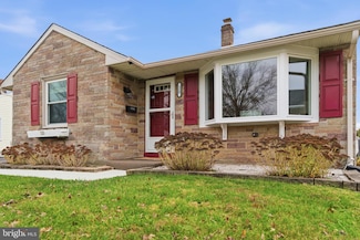 110 Marianville Rd, Aston, PA 19014