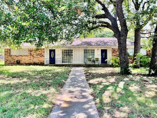2620 Denison St, Denton, TX 76201