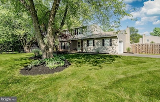 2190 Claremont Dr, Hatfield, PA 19440