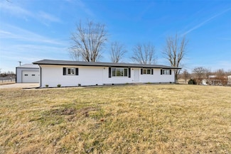 1008 Highway E, Silex, MO 63377