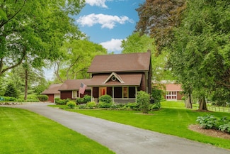 W256N5676 N Hill Dr, Sussex, WI 53089