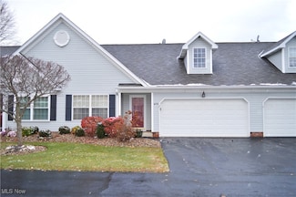 6732 Bayside Dr Unit 22, Madison, OH 44057