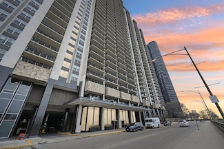400 E Randolph St Unit 2026, Chicago, IL 60601