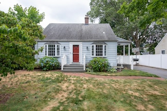 3 Lynette Dr, North Haven, CT 06473
