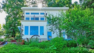 33 Jefferson Dr, Asheville, NC 28801